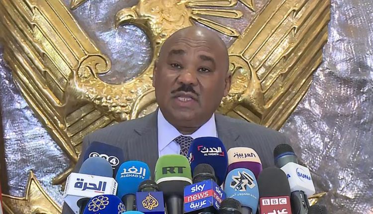 وزير المالية السوداني المُستقيل