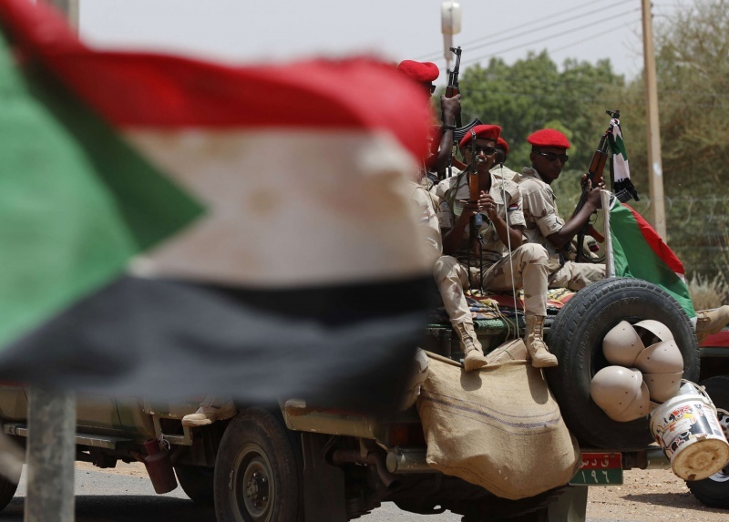 السودان..الجيش يلقي القبض على متعاونين