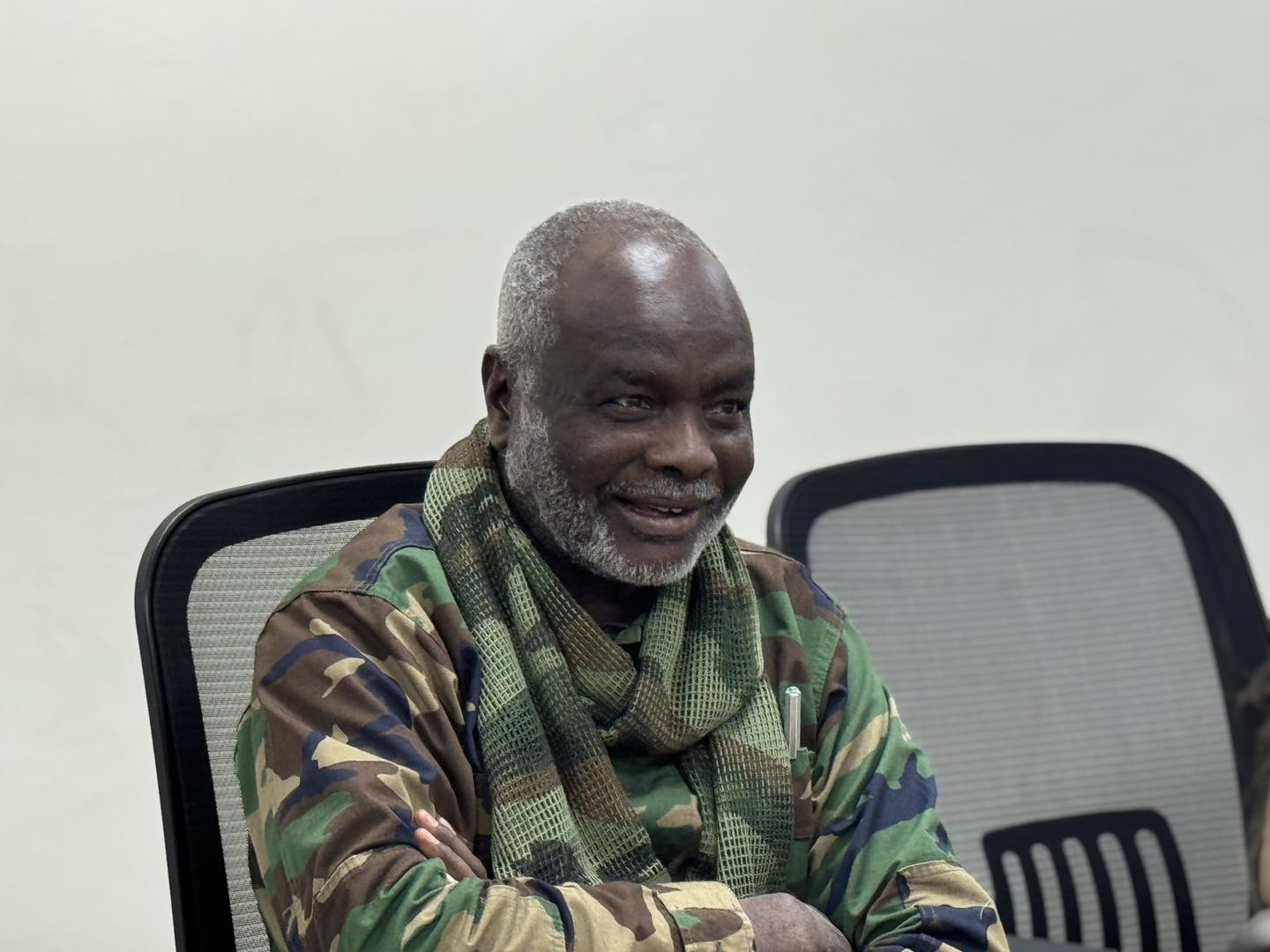 جبريل إبراهيم يرسل رسائل ويطلق تصريحات نارية