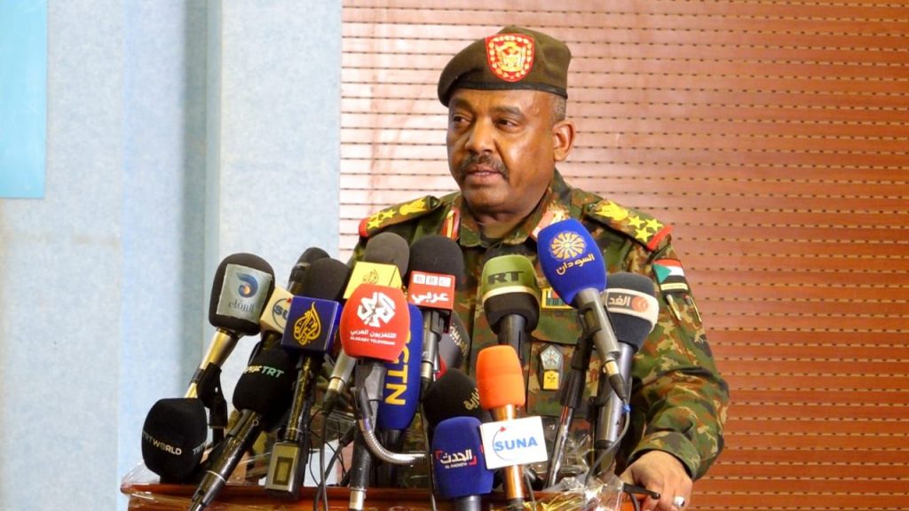 السودان – المتحدث باسم الجيش السوداني يكشف المثير في المسيرات – باج نيوز