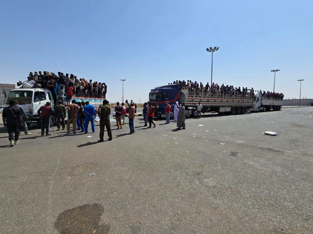 السودان – الشركة السودانية للموارد المعدنية تستقبل عمال المناجم المرحلين من مصر وتتكفل بترحيلهم إلى أسرهم